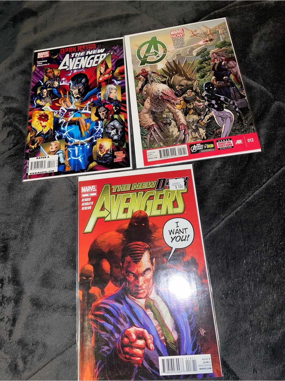 Marvel The New Avengers Comic Set - Red, Green, Black Covers